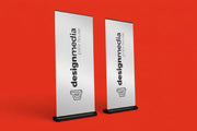 Roll-Up Banner Black Edition mit schwarzer Kassette und Blockout-Banner
